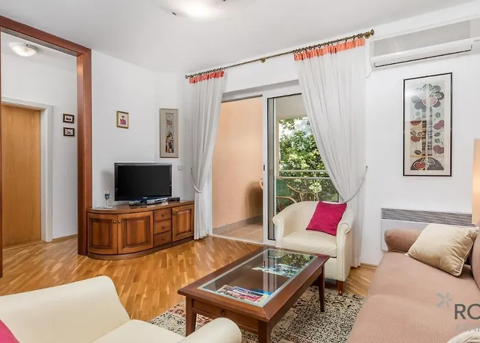 Apartmán Rona Smokva 3 *