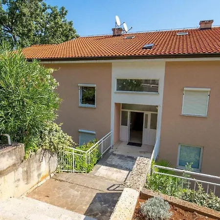 Rona Smokva 3 Apartment *